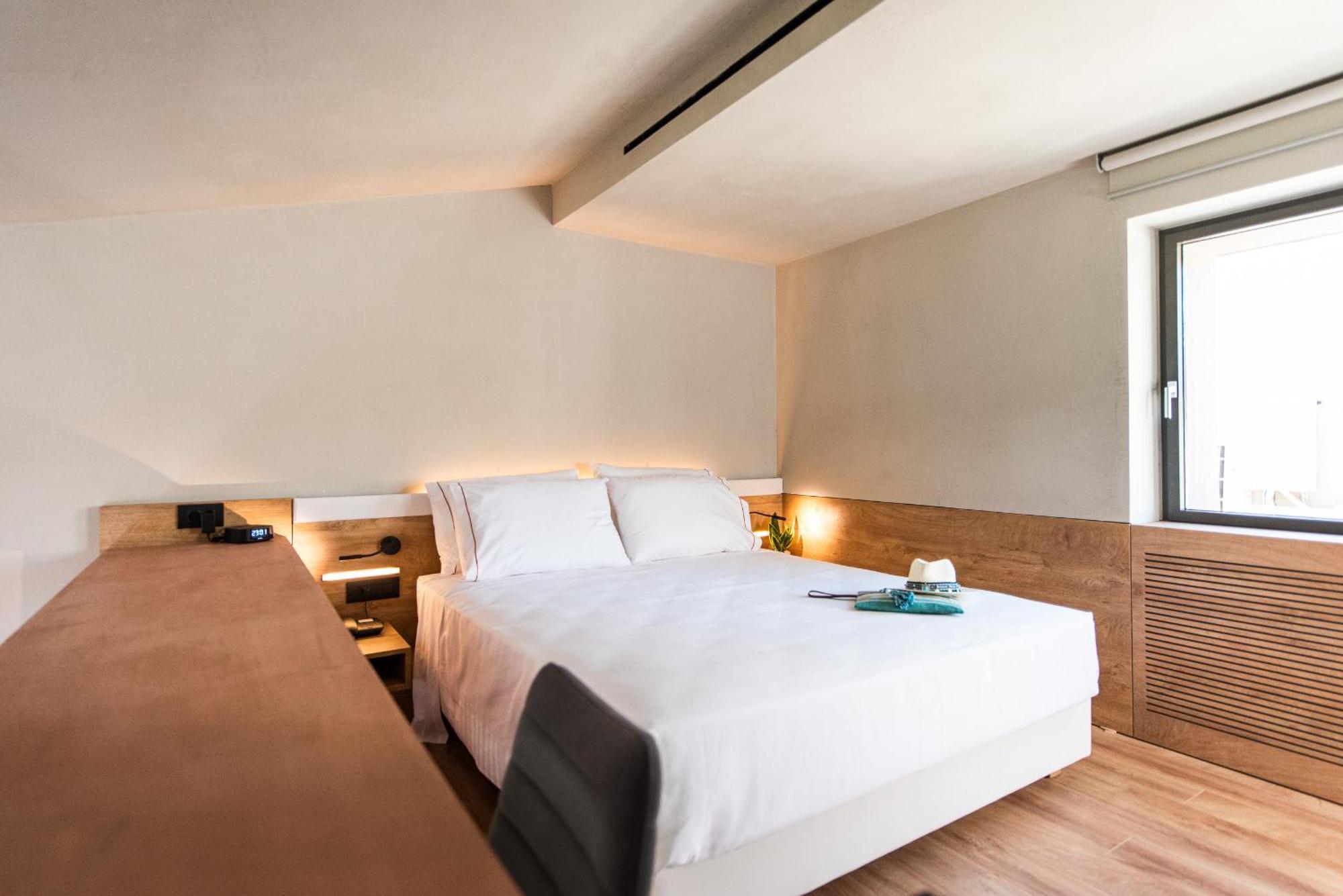 Pilot Amphora Boutique Hotel "Adults Only" Georgioupoli Bilik gambar